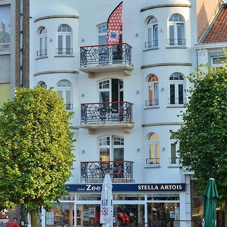 Hotel Aan Zee De Panne Exterior photo