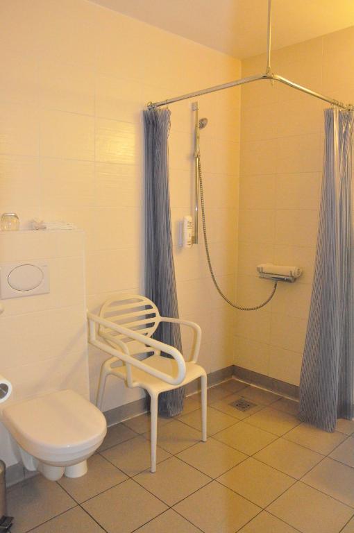 Hotel Aan Zee De Panne Room photo