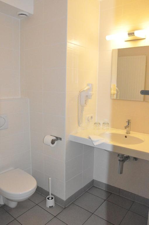 Hotel Aan Zee De Panne Room photo